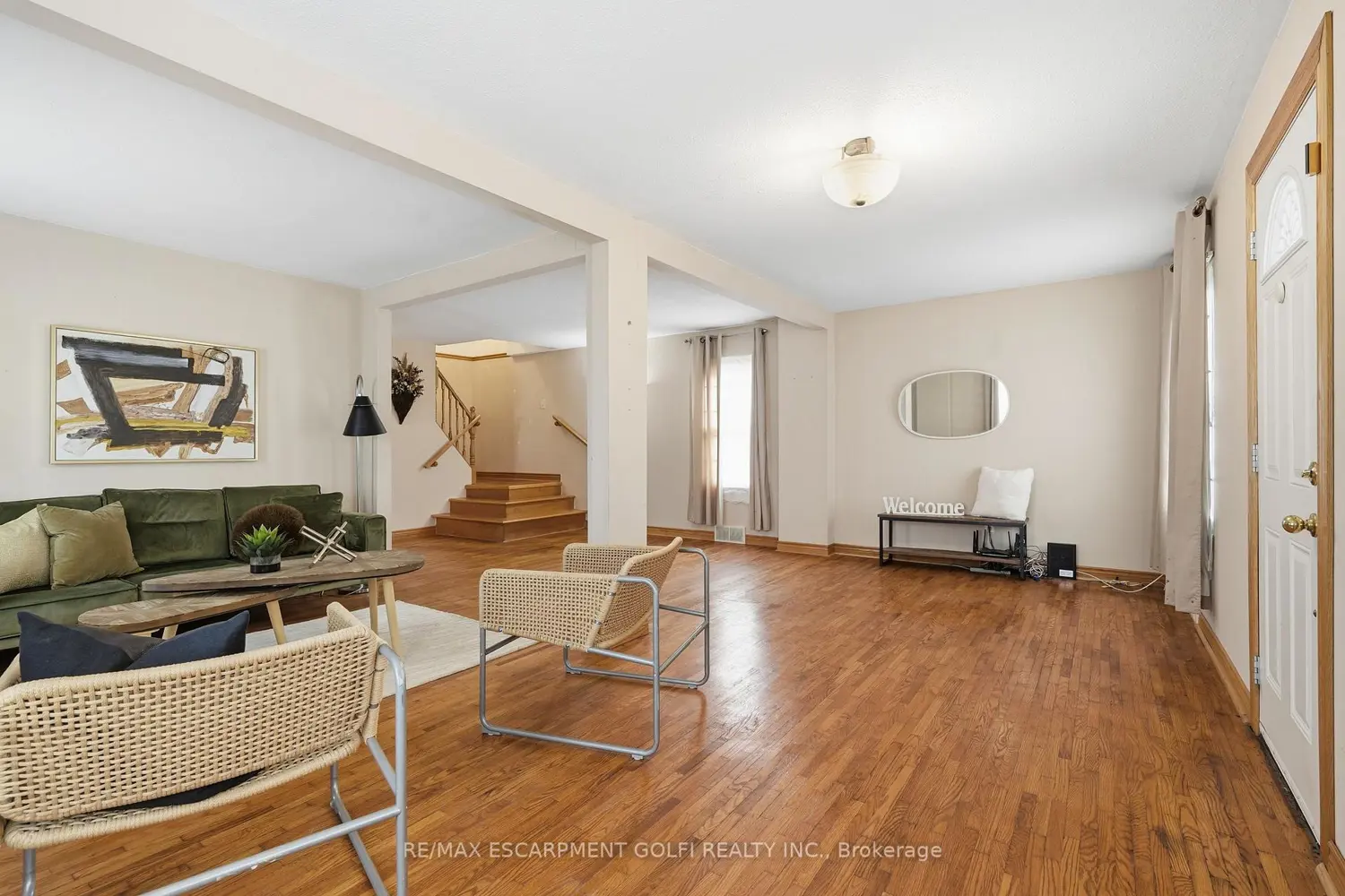 27 Drummond Crescent photo 3