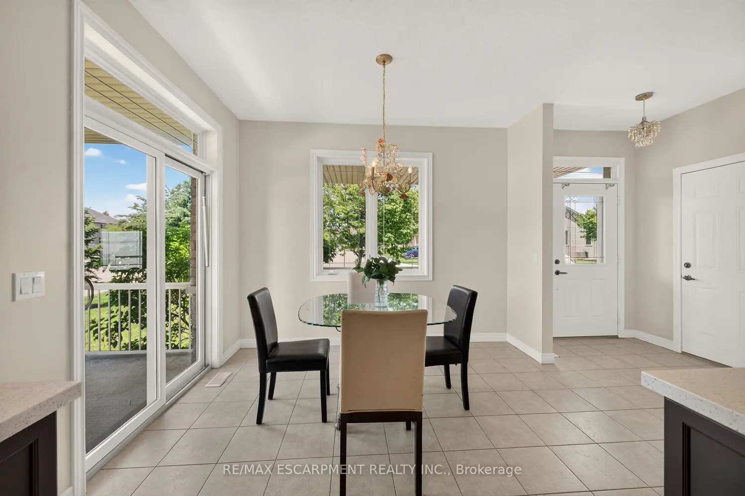 14 Ecker Lane photo 2