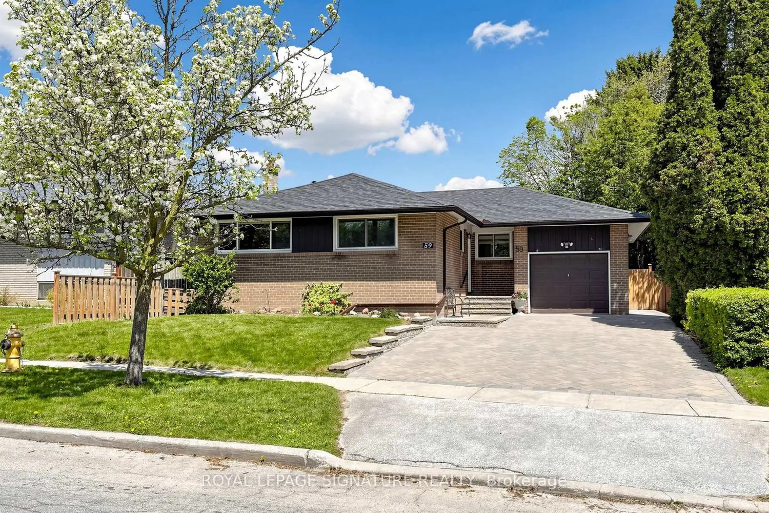 59 Woodgarden Crescent