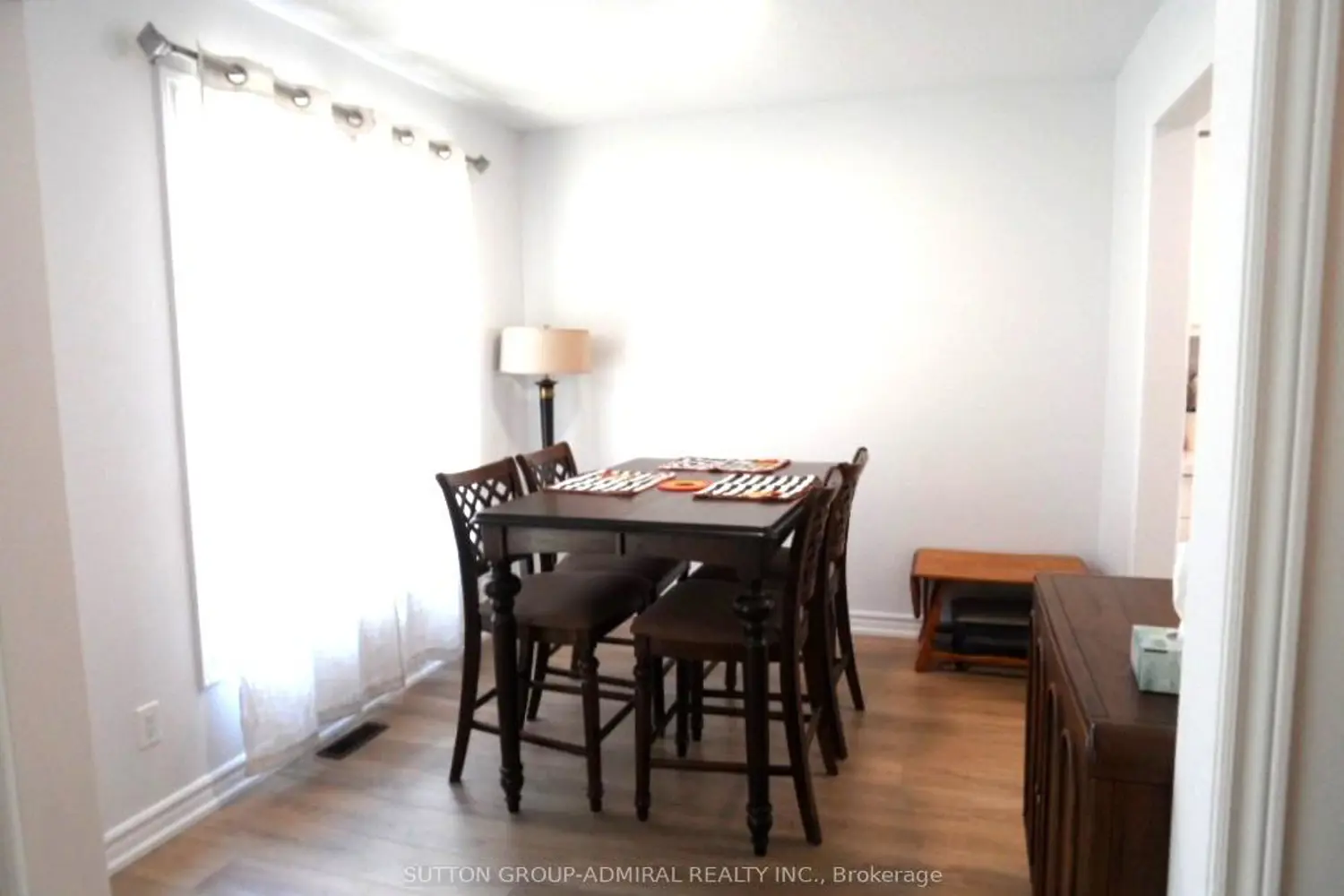 65 Delaney Crescent photo 4