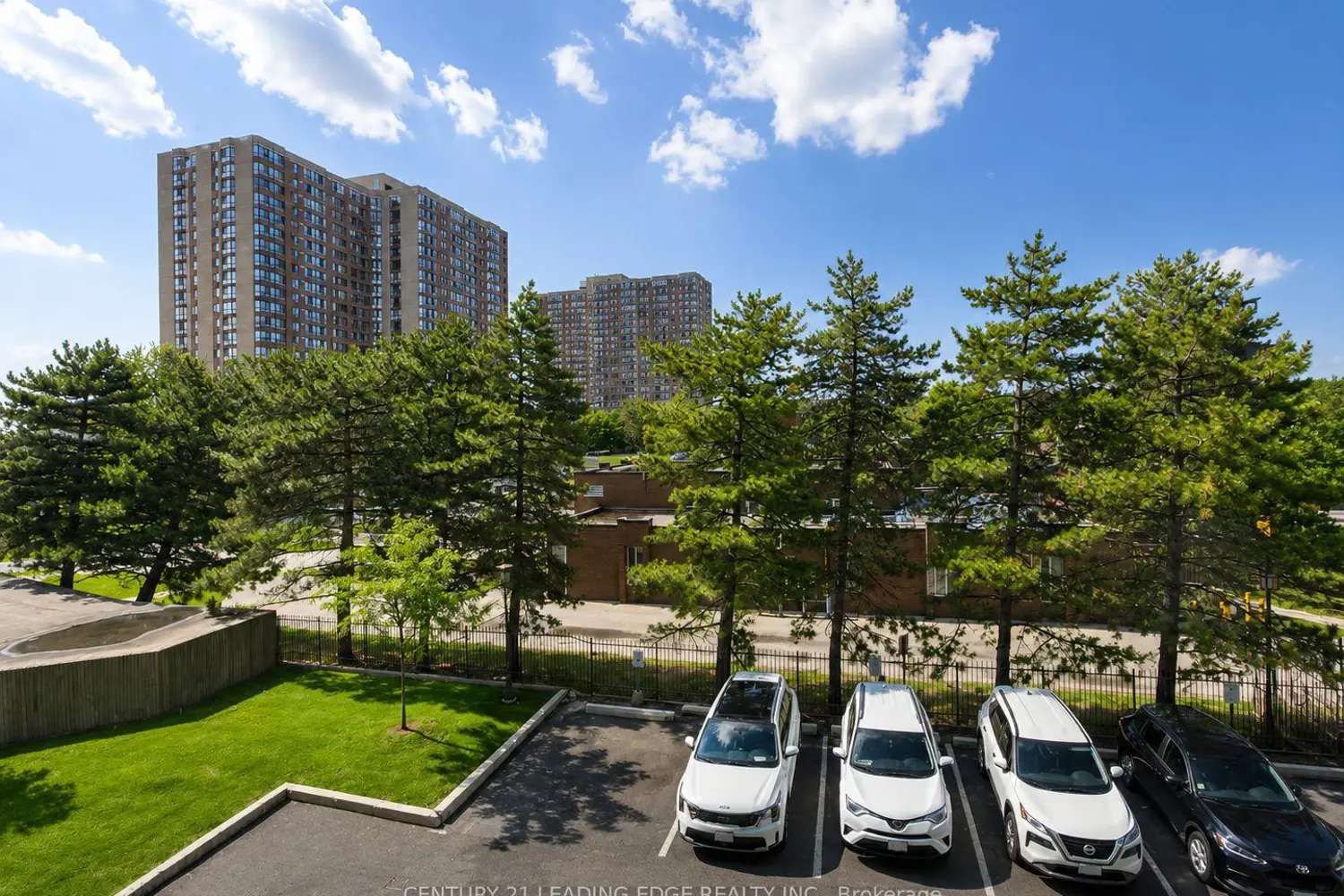 275 Bamburgh Circle 310 photo 4