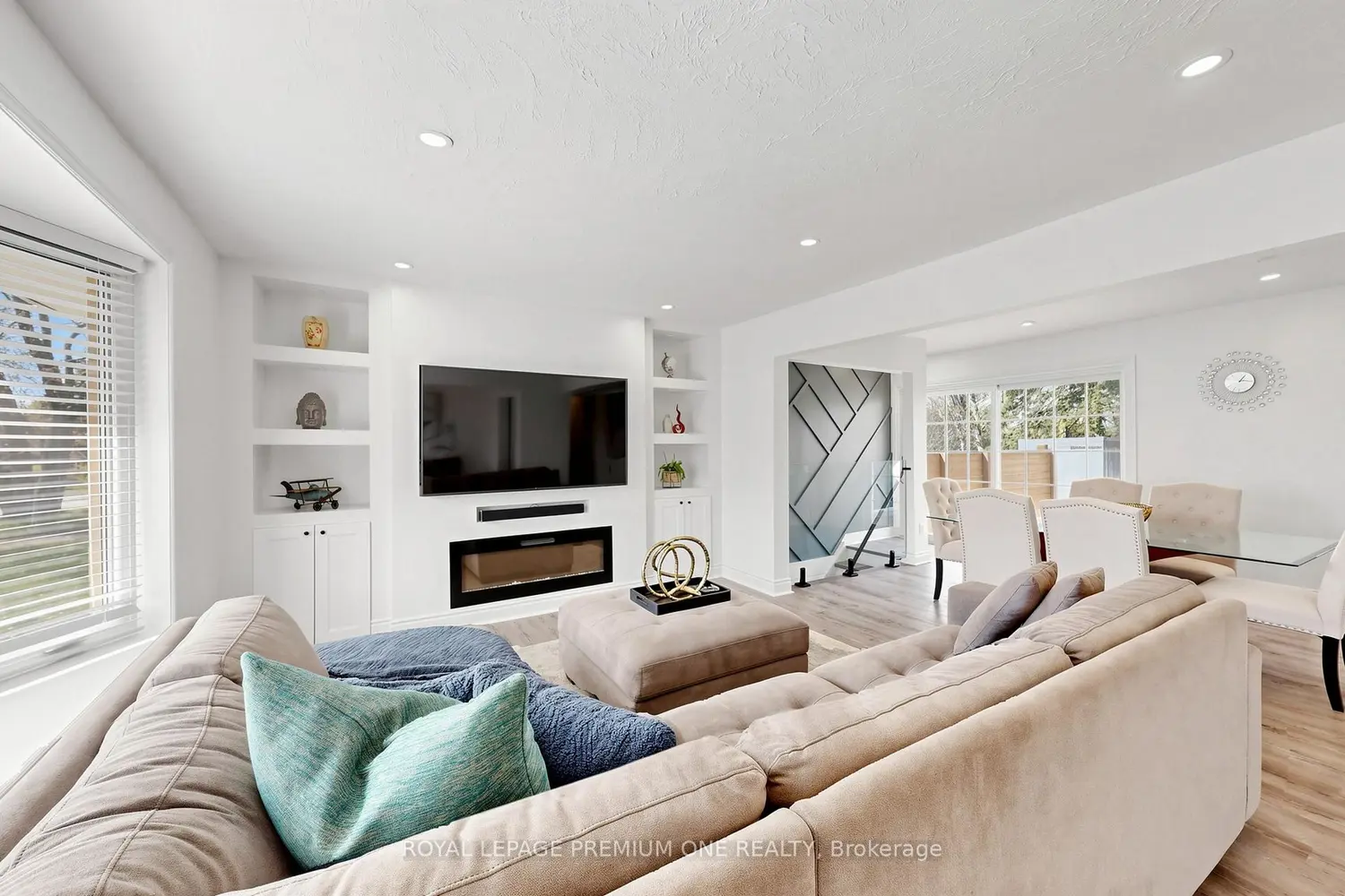 72 Thornton Avenue photo 4