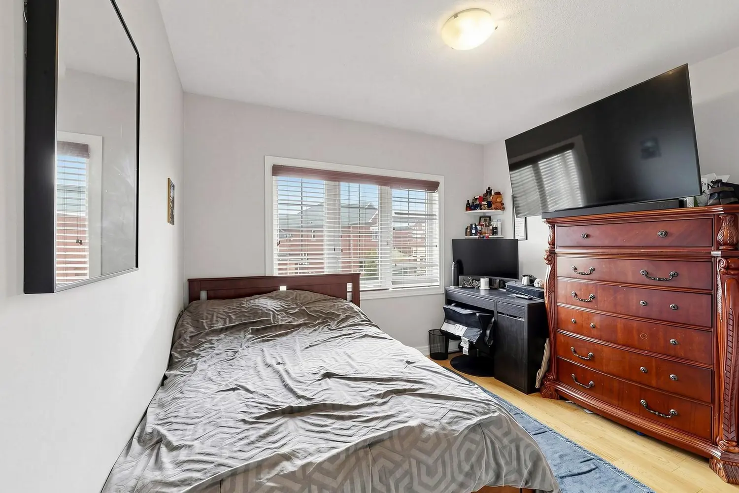 63 Humbershed Crescent photo 3