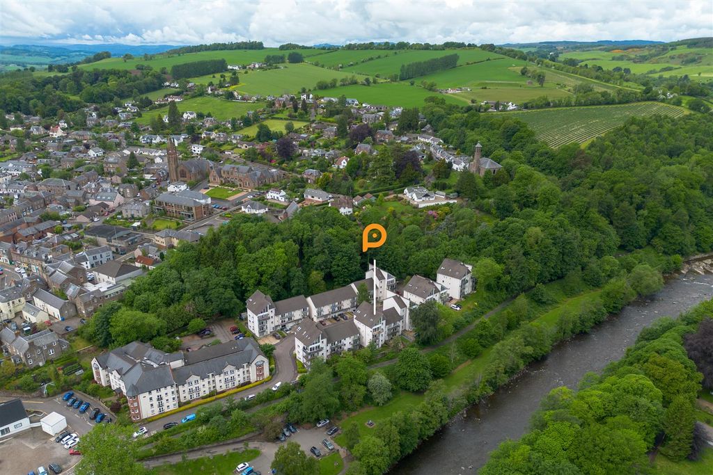 3 bed flat for sale22 Riverside Park, Blairgowrie PH10