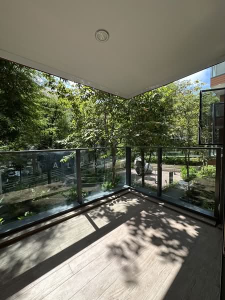 11 Mount Sophia photo 3