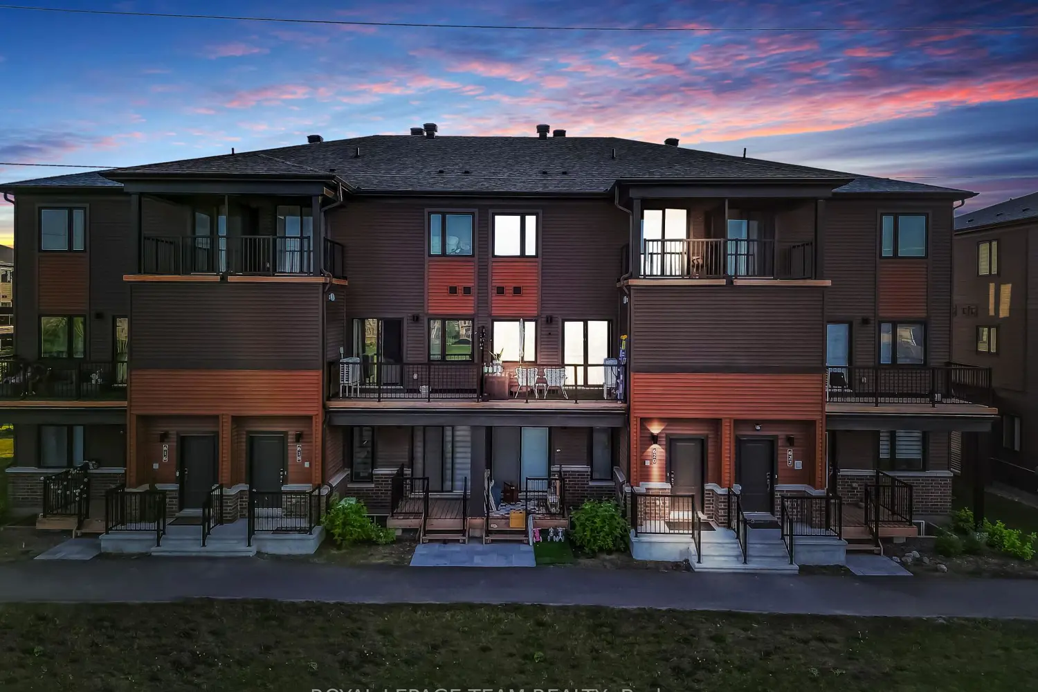 620 Parnian Private photo 2