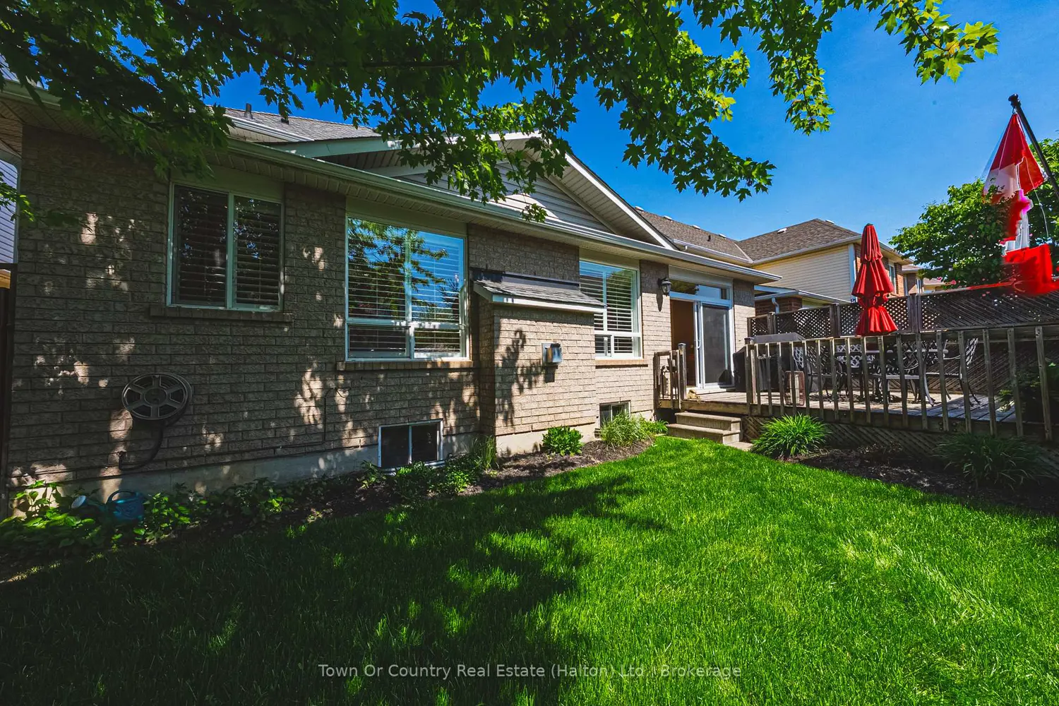 1588 Ramshaw Crescent photo 2