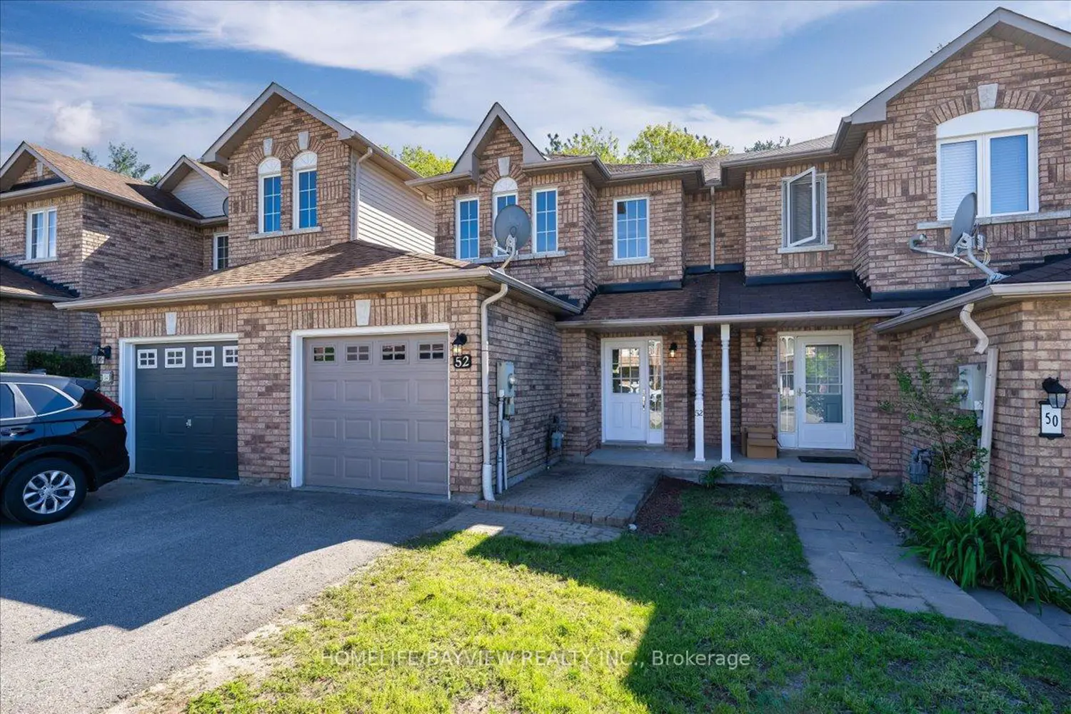 52 Hawthorne Crescent photo 2
