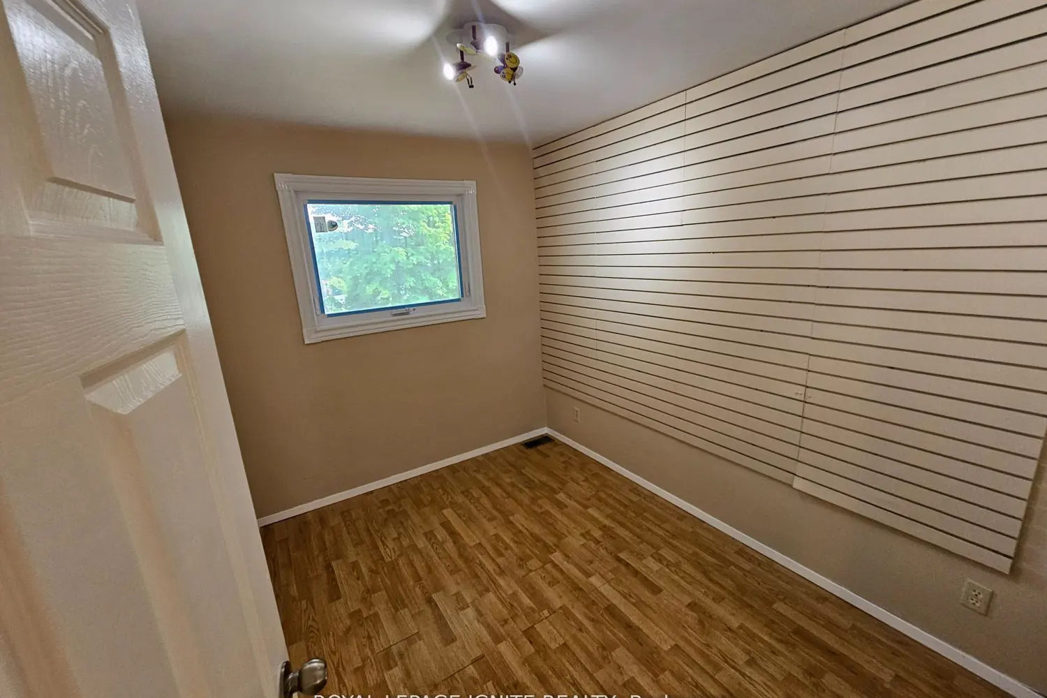 253 Woodland Drive photo 3