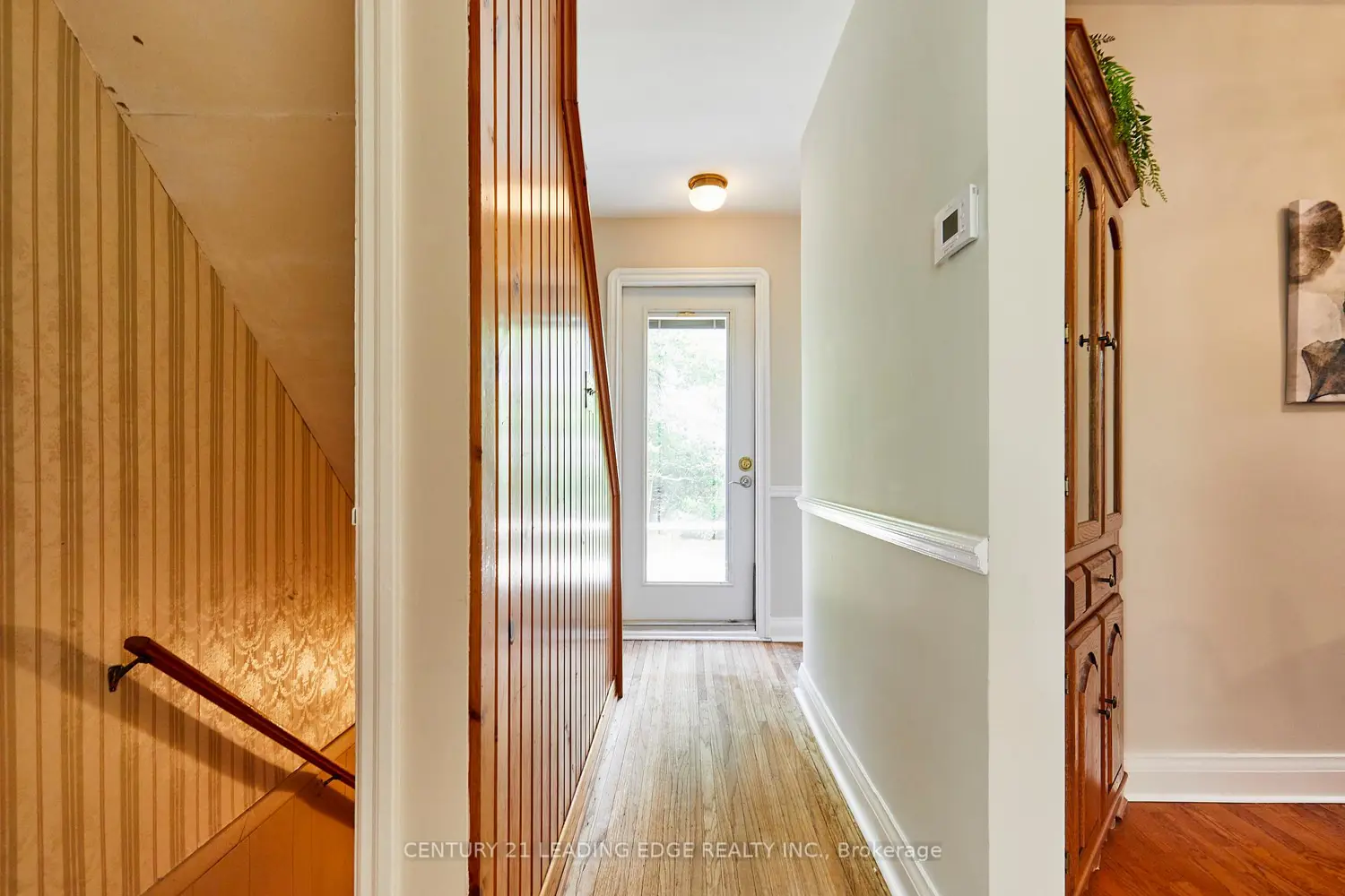 19 Scarboro Crescent photo 5