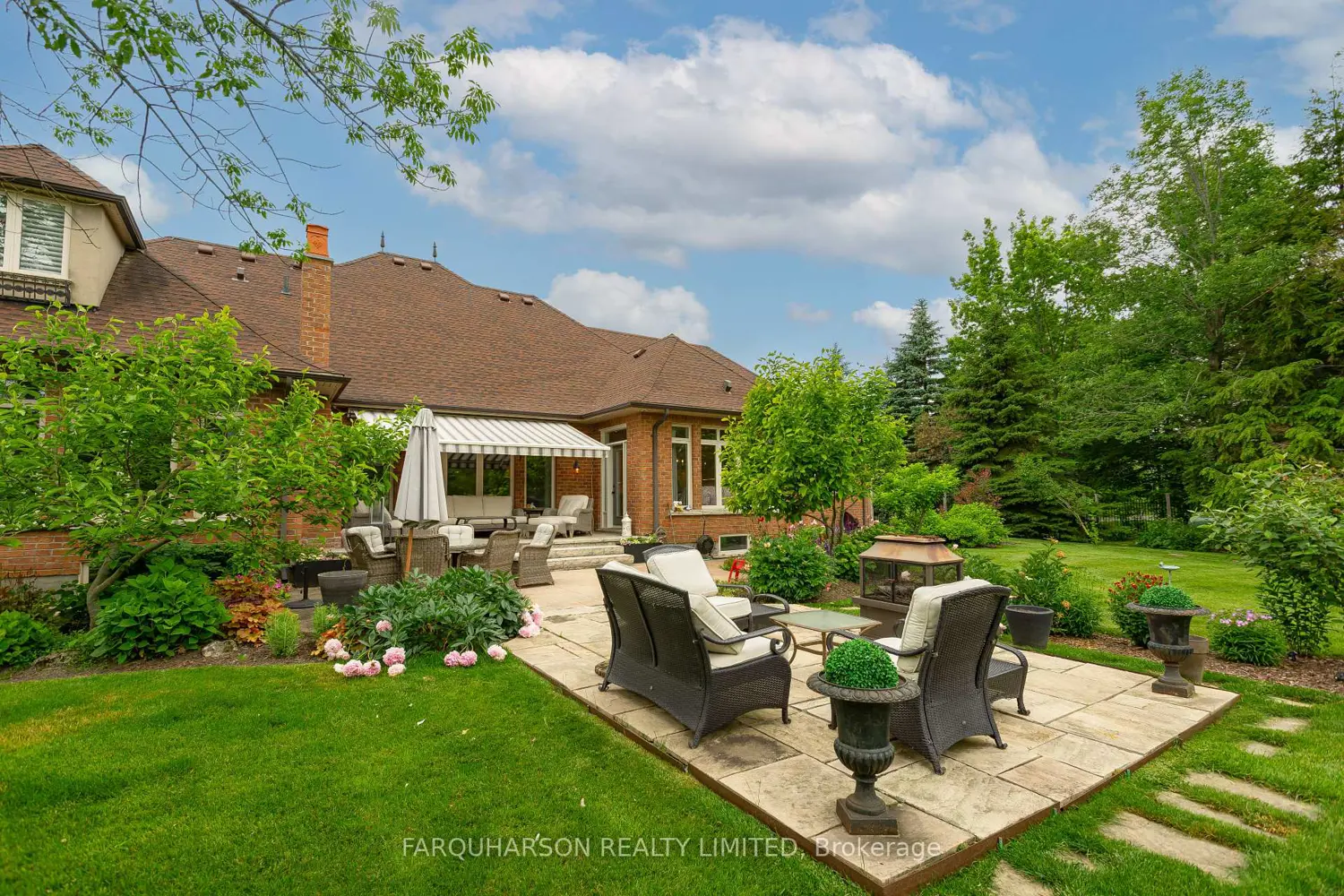 10 Earl Cook Drive photo 3