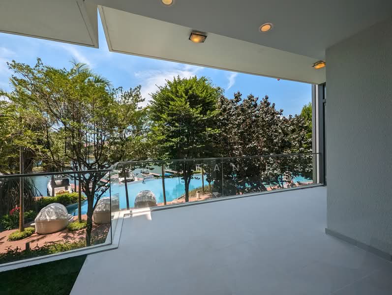 7 Ocean Way