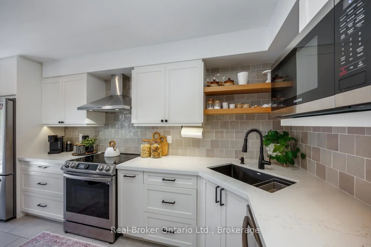 9 Candlebrook Drive photo 5