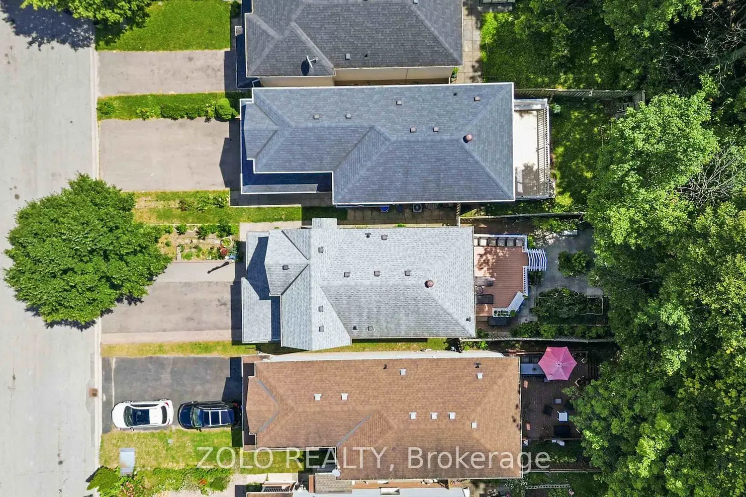 82 Piperbrook Crescent photo 4