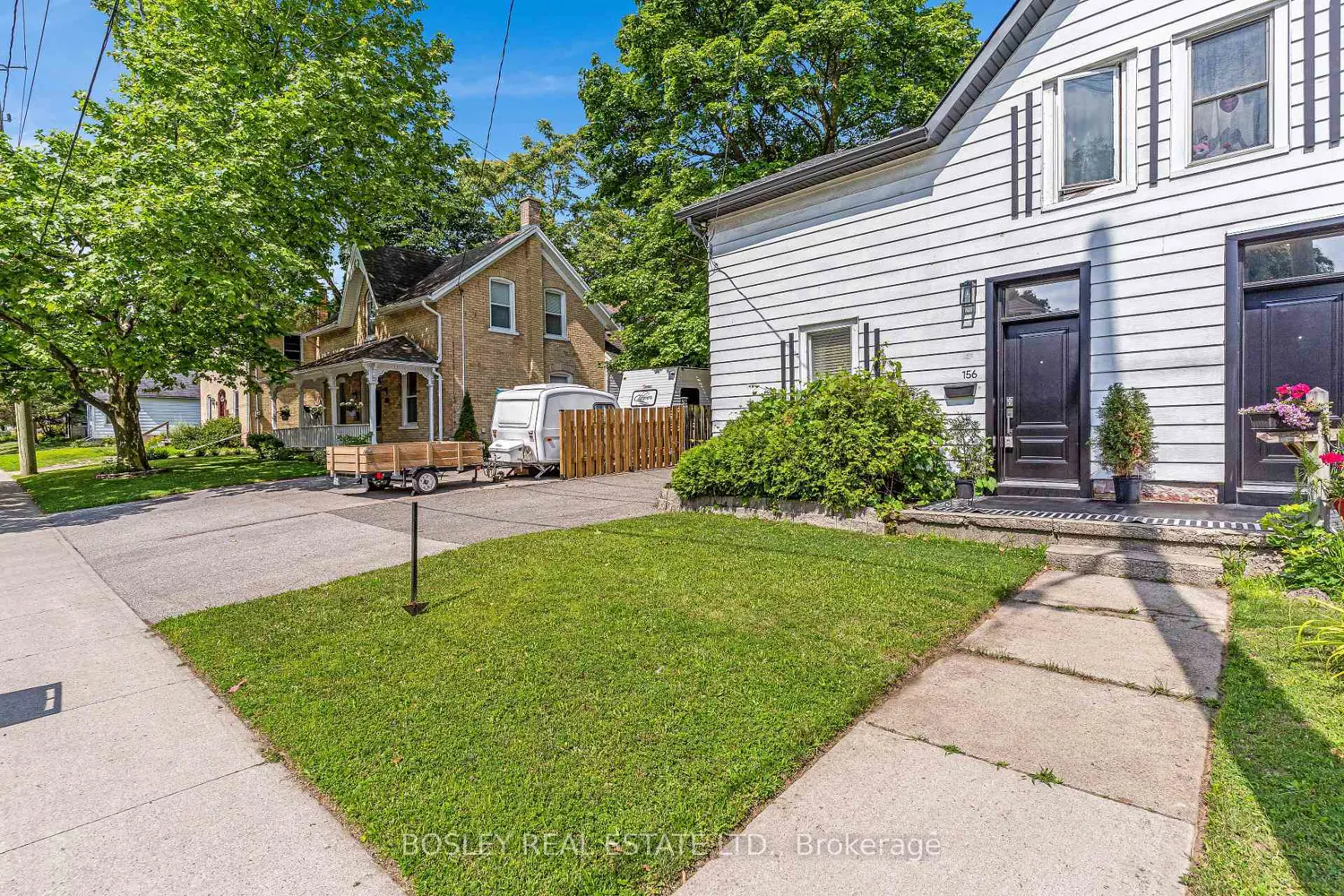156 St. Andrews Street photo 3