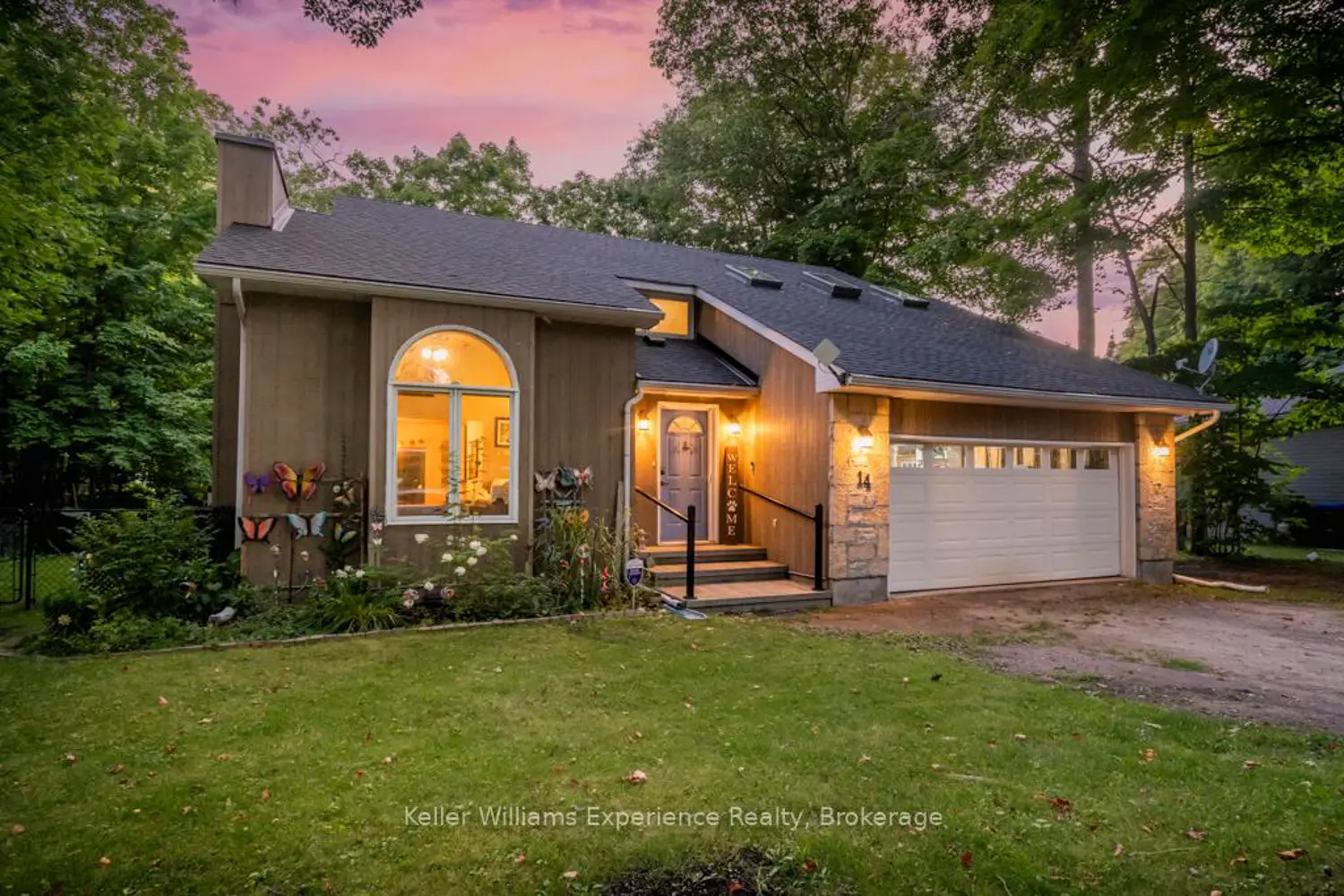14 Oneida Crescent photo 2