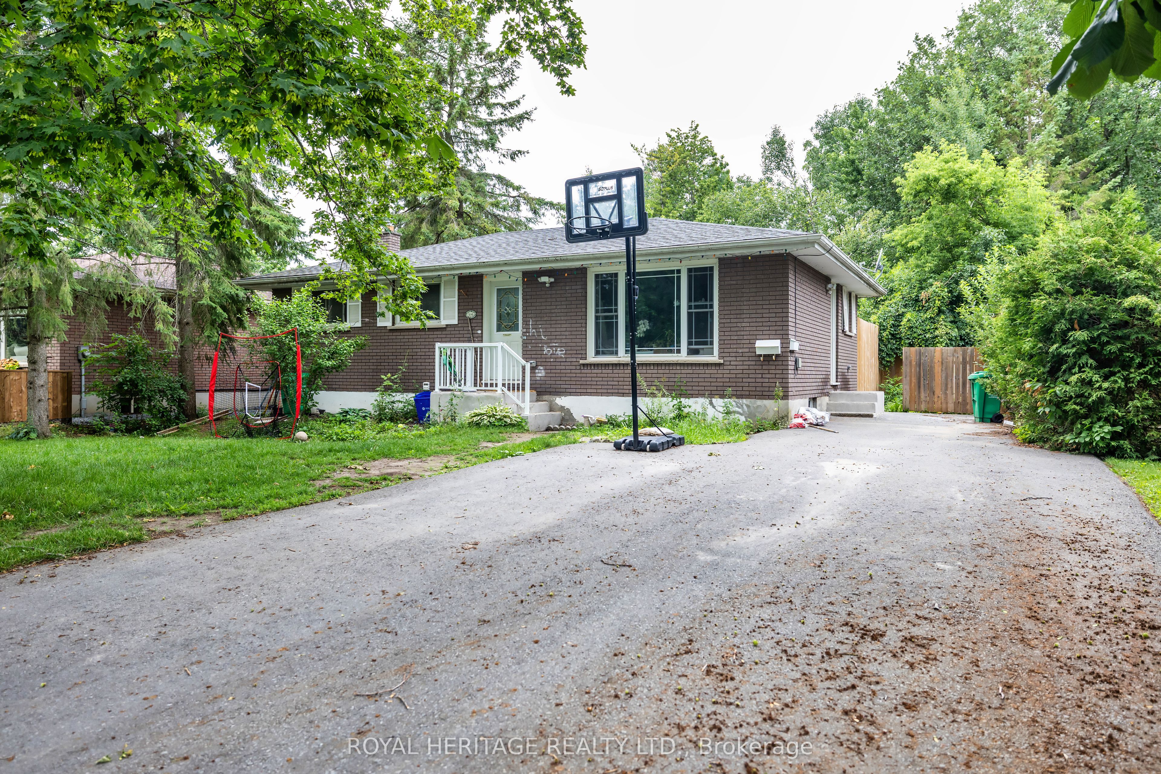 2-1041 Barnardo Avenue, Peterborough, ON, K9H 5W9
