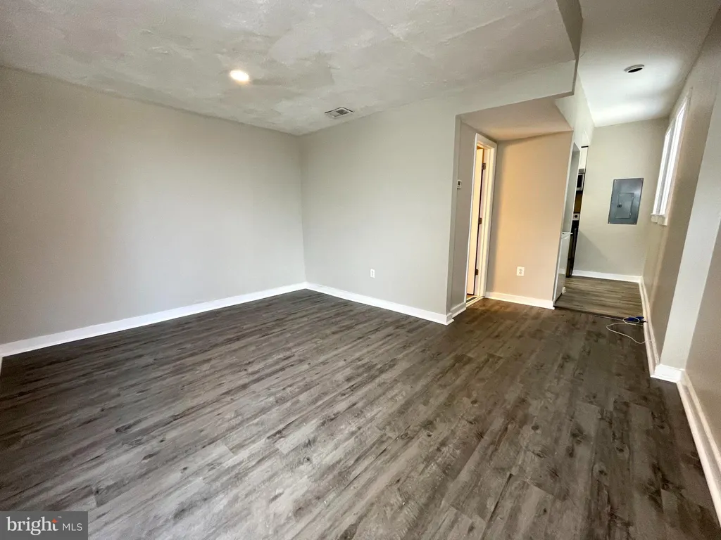 819 12th Street NE #1, Washington, DC 20002 photo 2