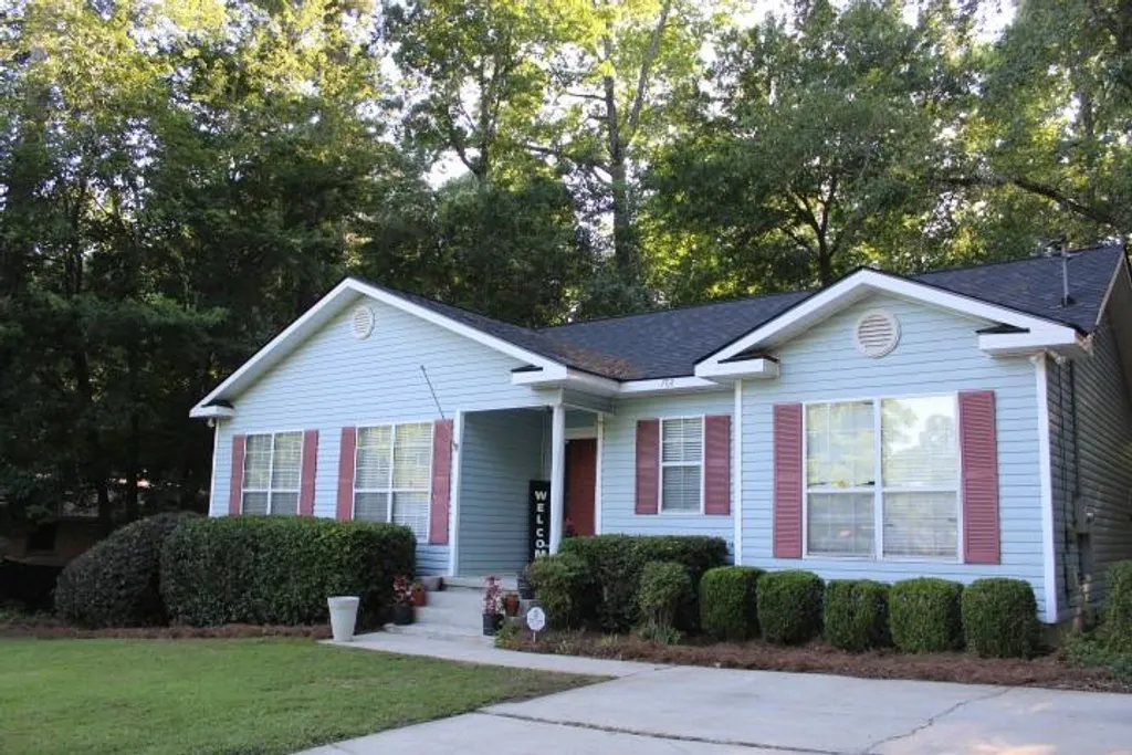 702 Rosalind Street, Opelika, AL 36801
