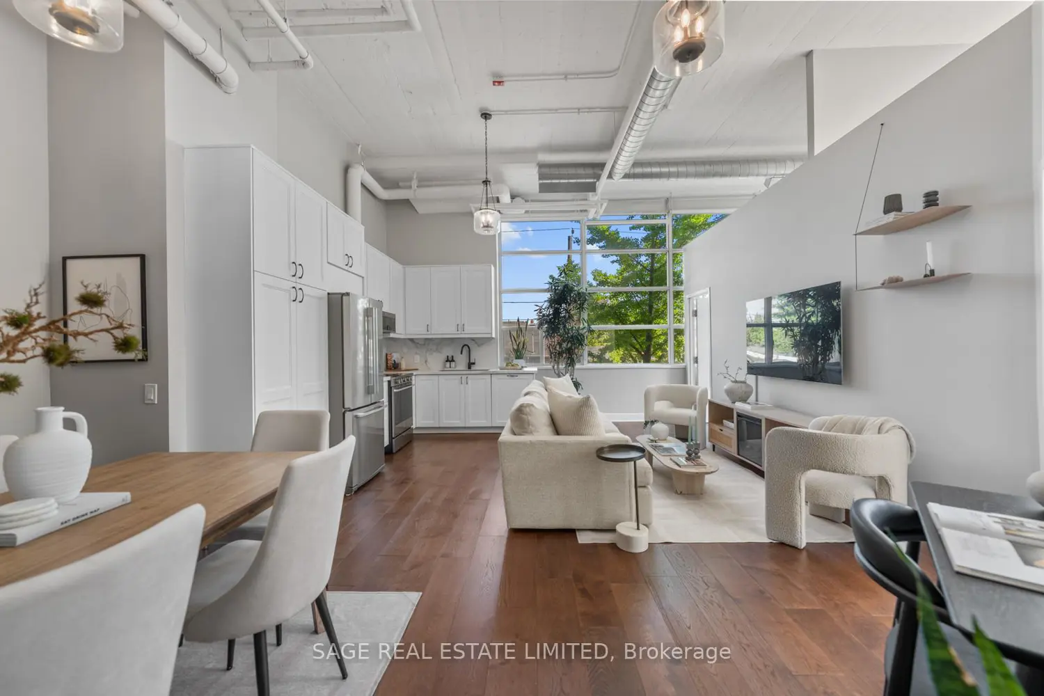 1001 Roselawn Avenue 123