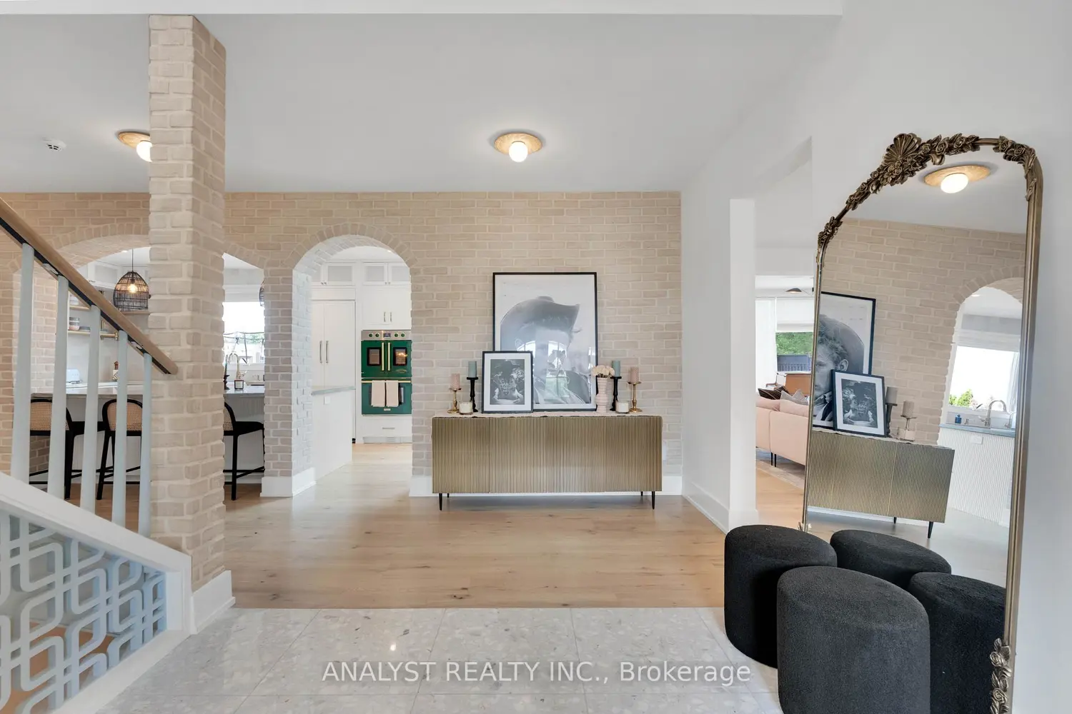 29 Bindertwine Boulevard