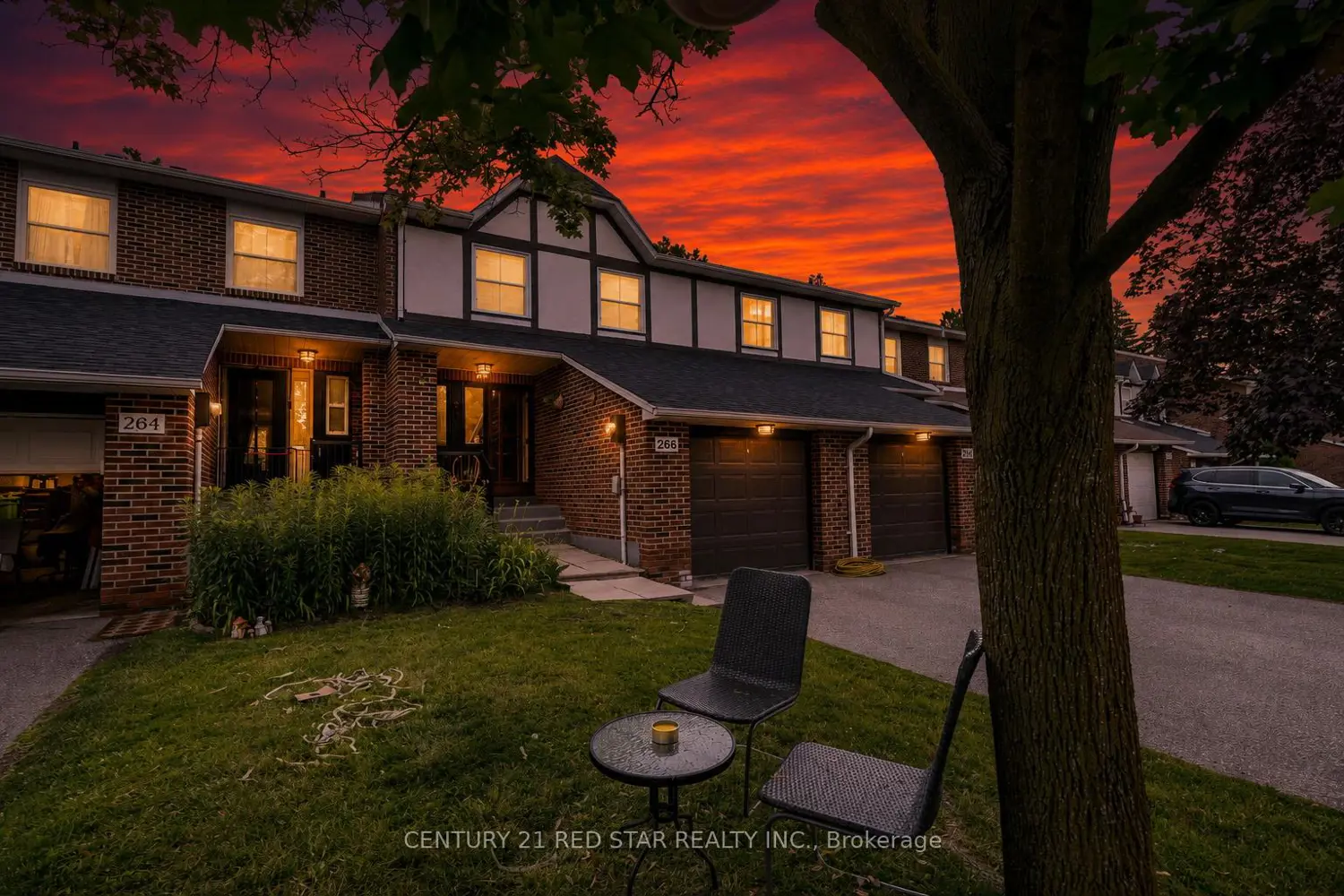 266 Simonston Boulevard photo 3