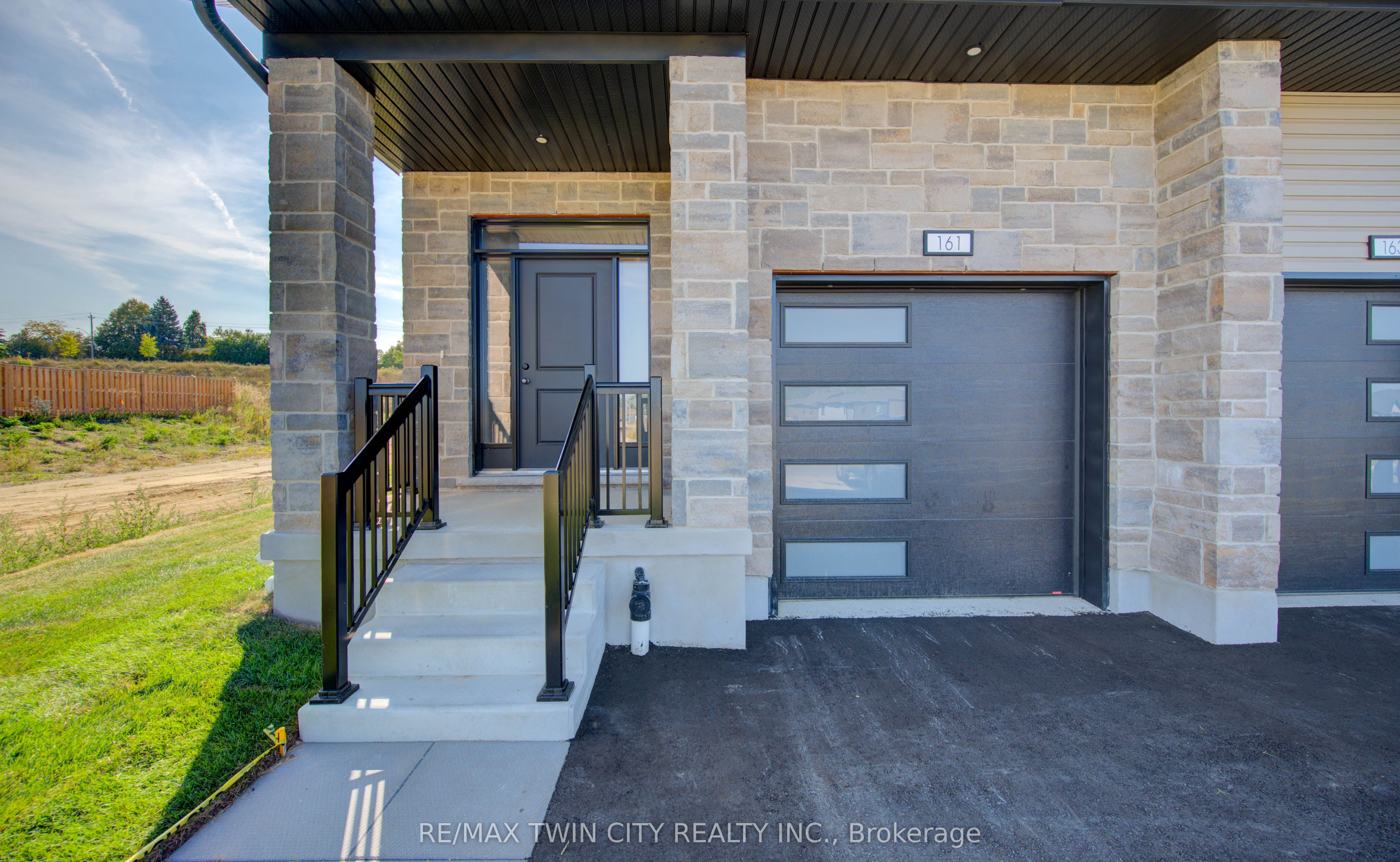 161 Dunnigan Drive, Kitchener, ON, N2B 0B1 photo 4