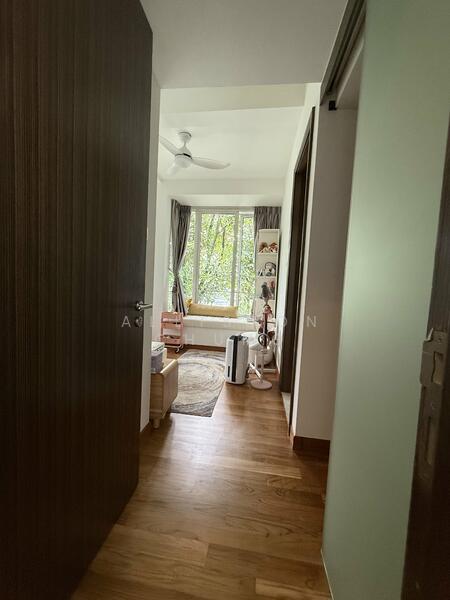 255 Greenwood Avenue photo 5