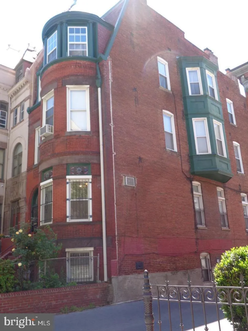 1522 R Street NW, Washington, DC 20009