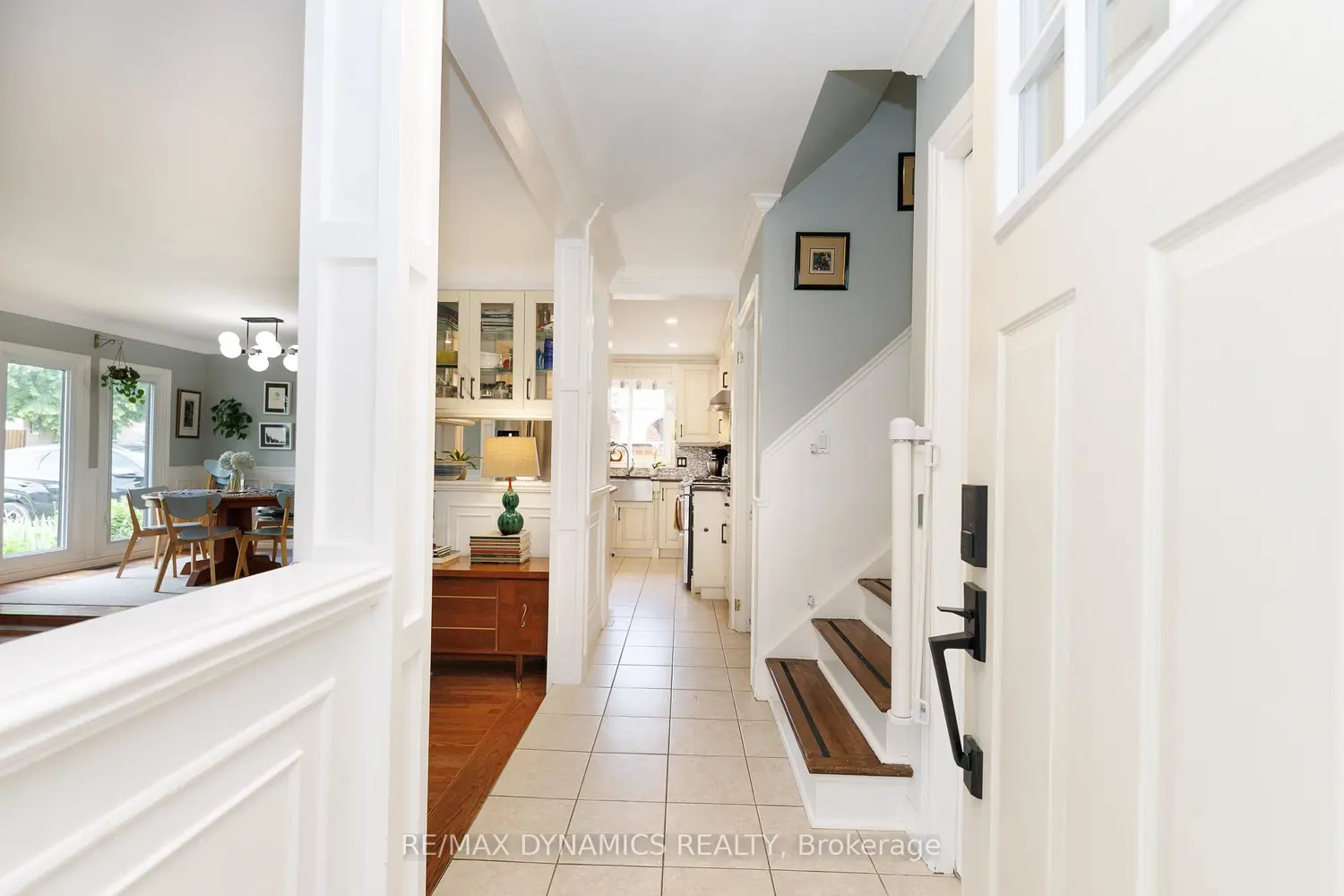4204 Brookdale Drive photo 4