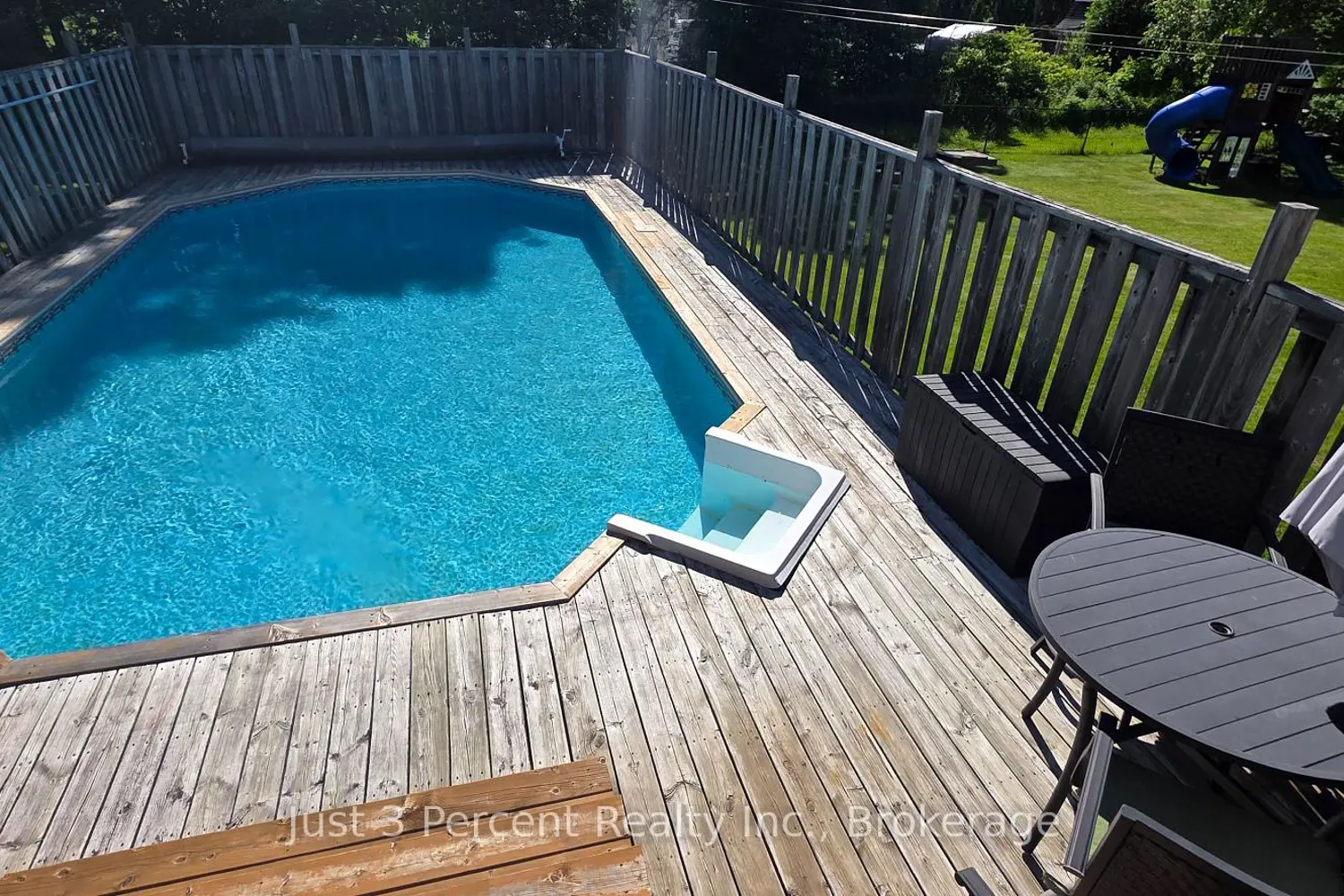 2224 Fieldview Drive photo 3