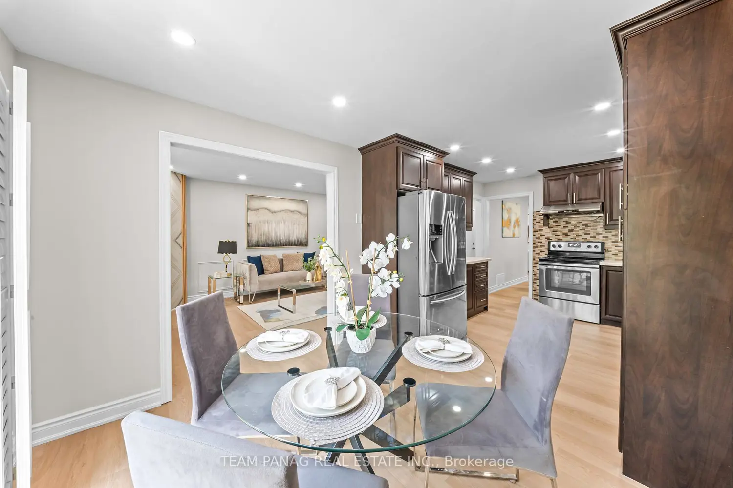 39 Colchester Avenue photo 3