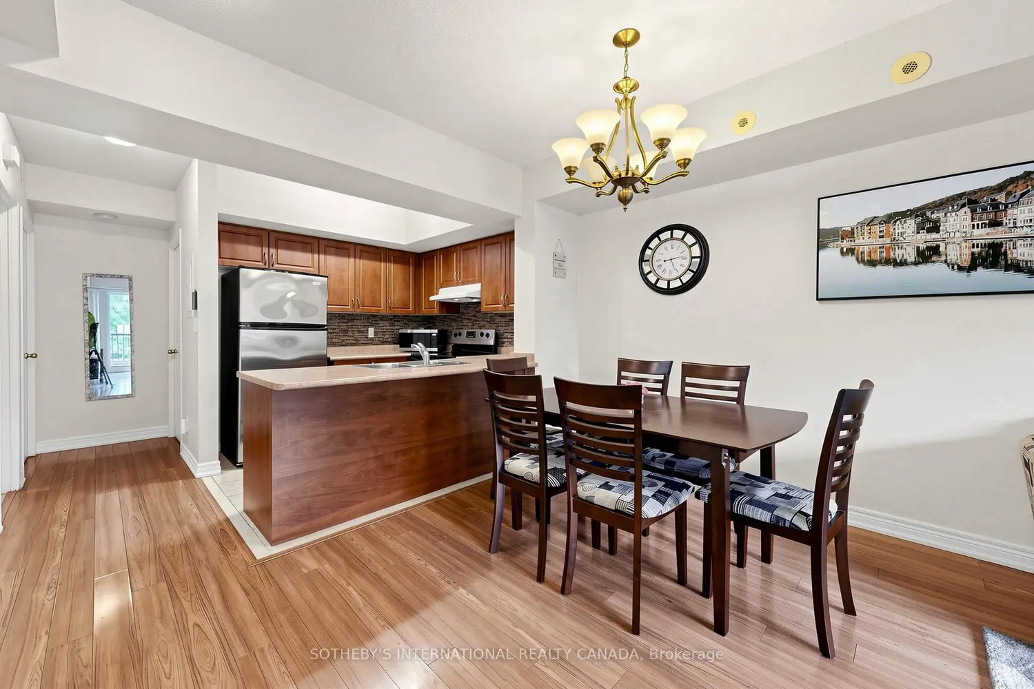 3035 Finch Avenue 2012 photo 4