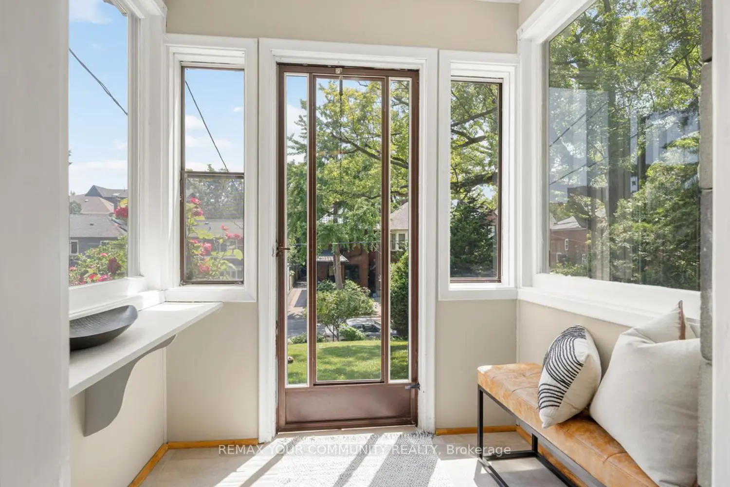 82 Abbott Avenue photo 3