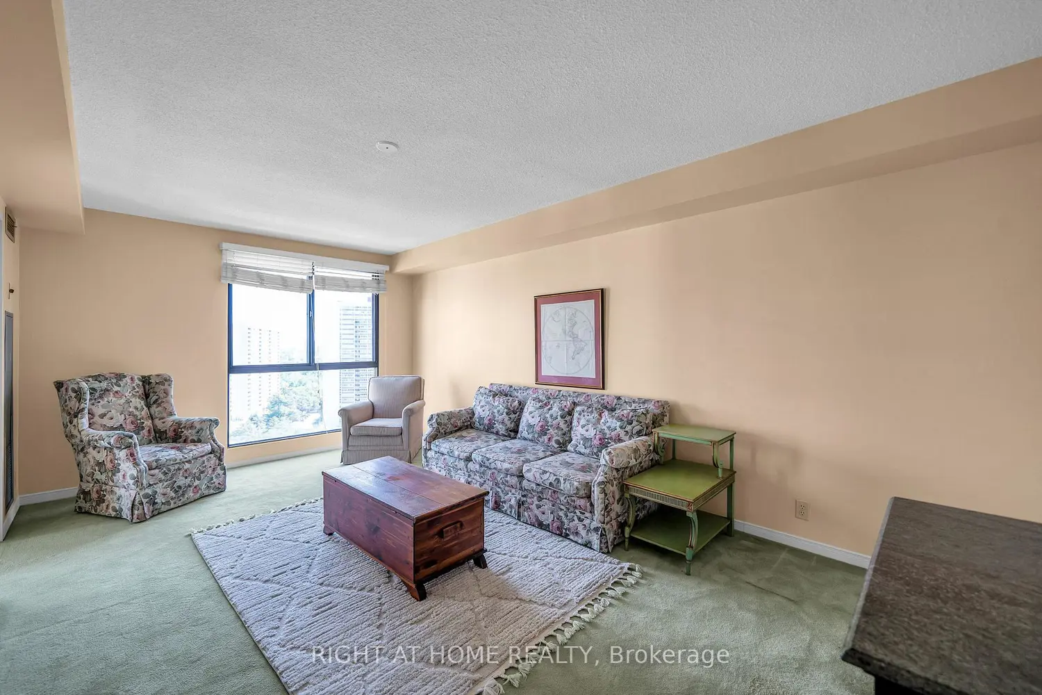 1 Concorde Place 1801 photo 5