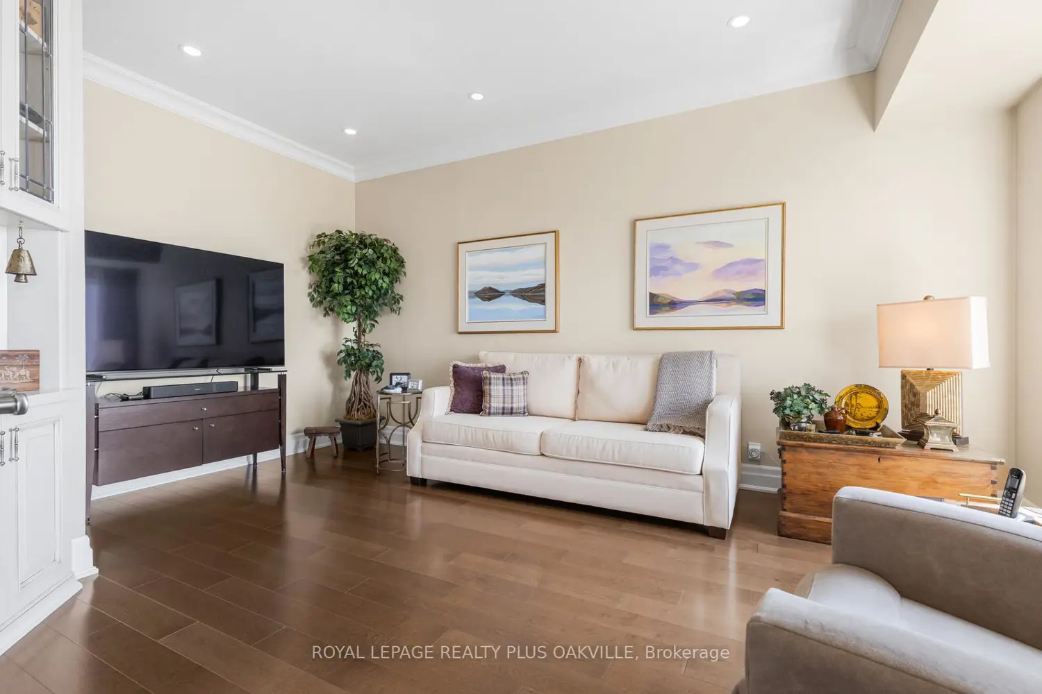 5340 Lakeshore Road 604 photo 5