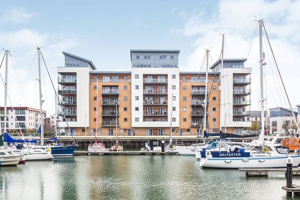 3 bed flat for saleMizzen Court, Portishead, Bristol BS20