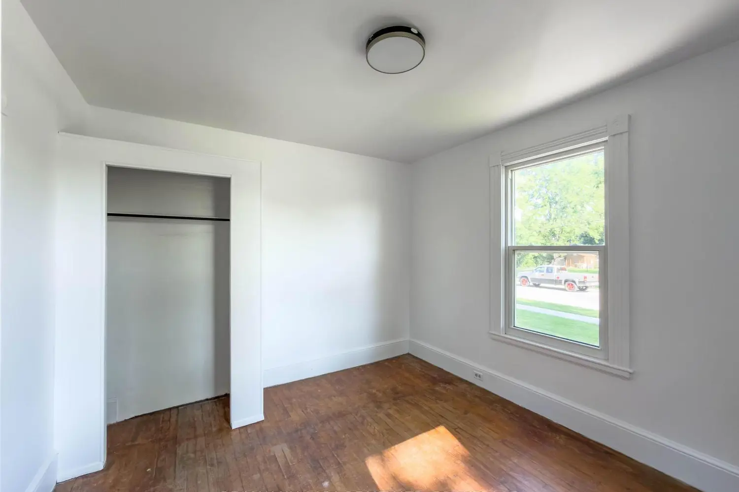 51 Plymouth Road photo 2