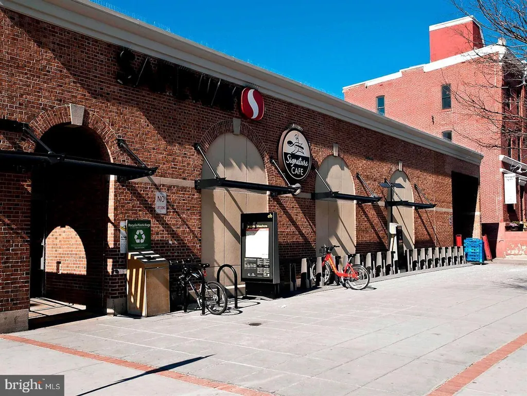 1753 Swann Street NW Unit 2, Washington, DC 20009
