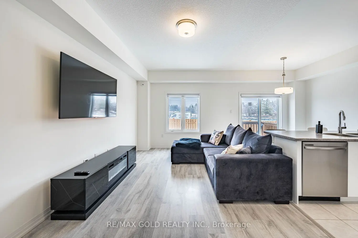 37 George Brier Drive photo 3