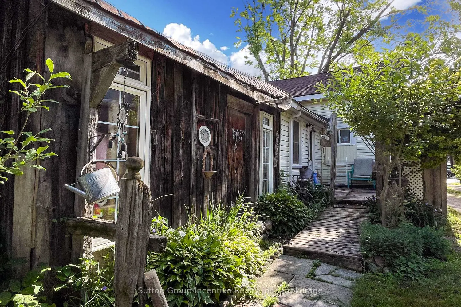 310 Maple Street photo 5