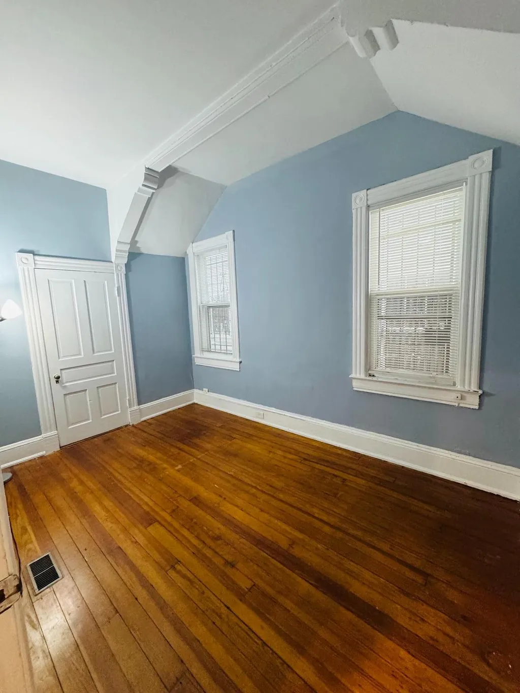 310 3rd Street SE, Washington, DC 20003 photo 4
