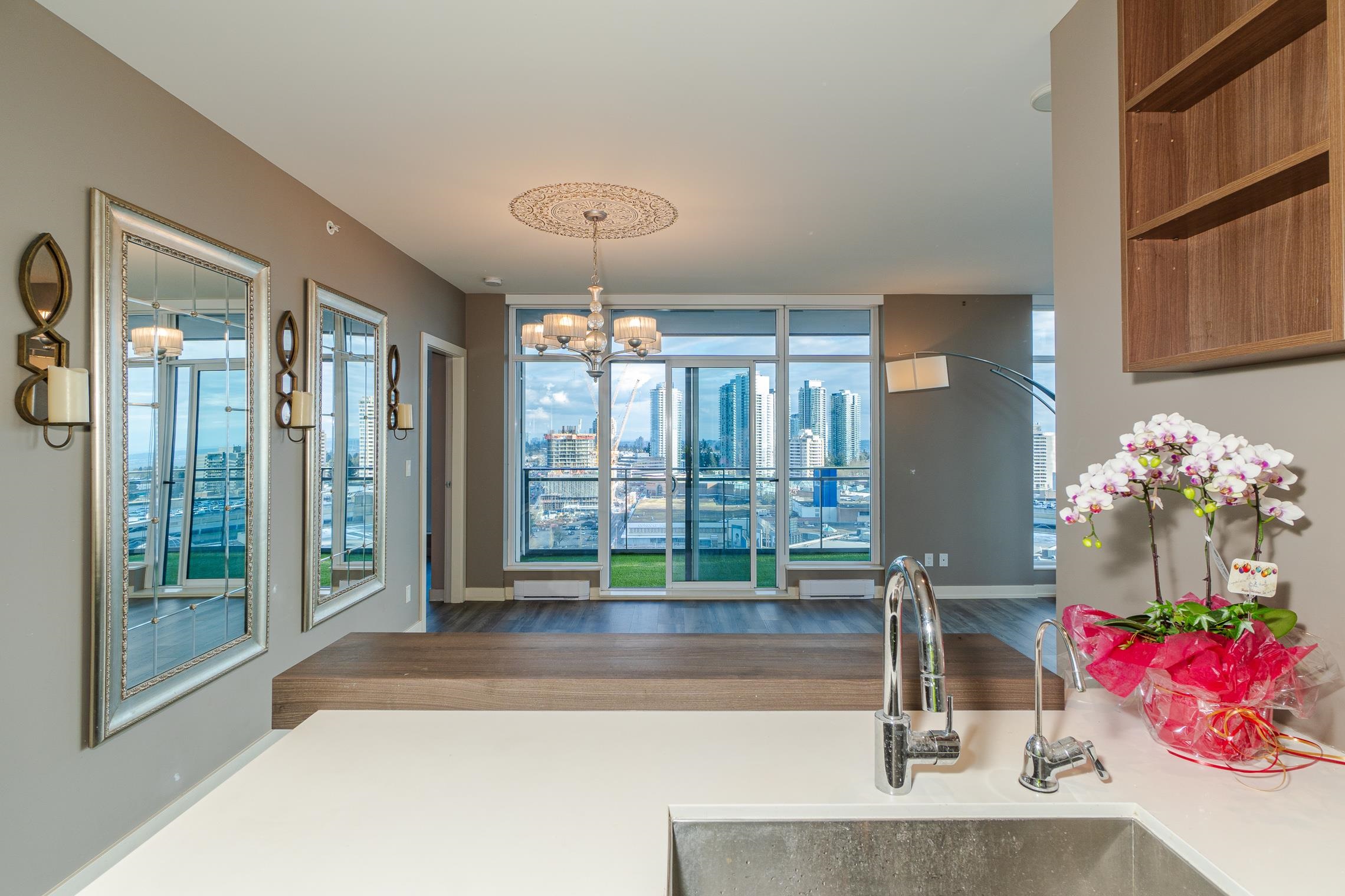 1909-4688 Kingsway , Burnaby, BC, V5H 0E9