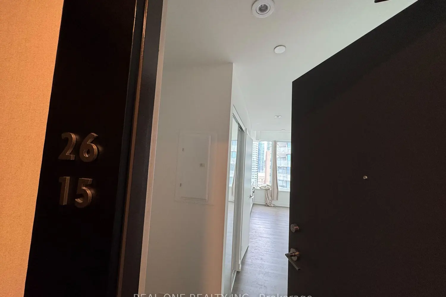 8 Wellesley Street 2615 photo 2