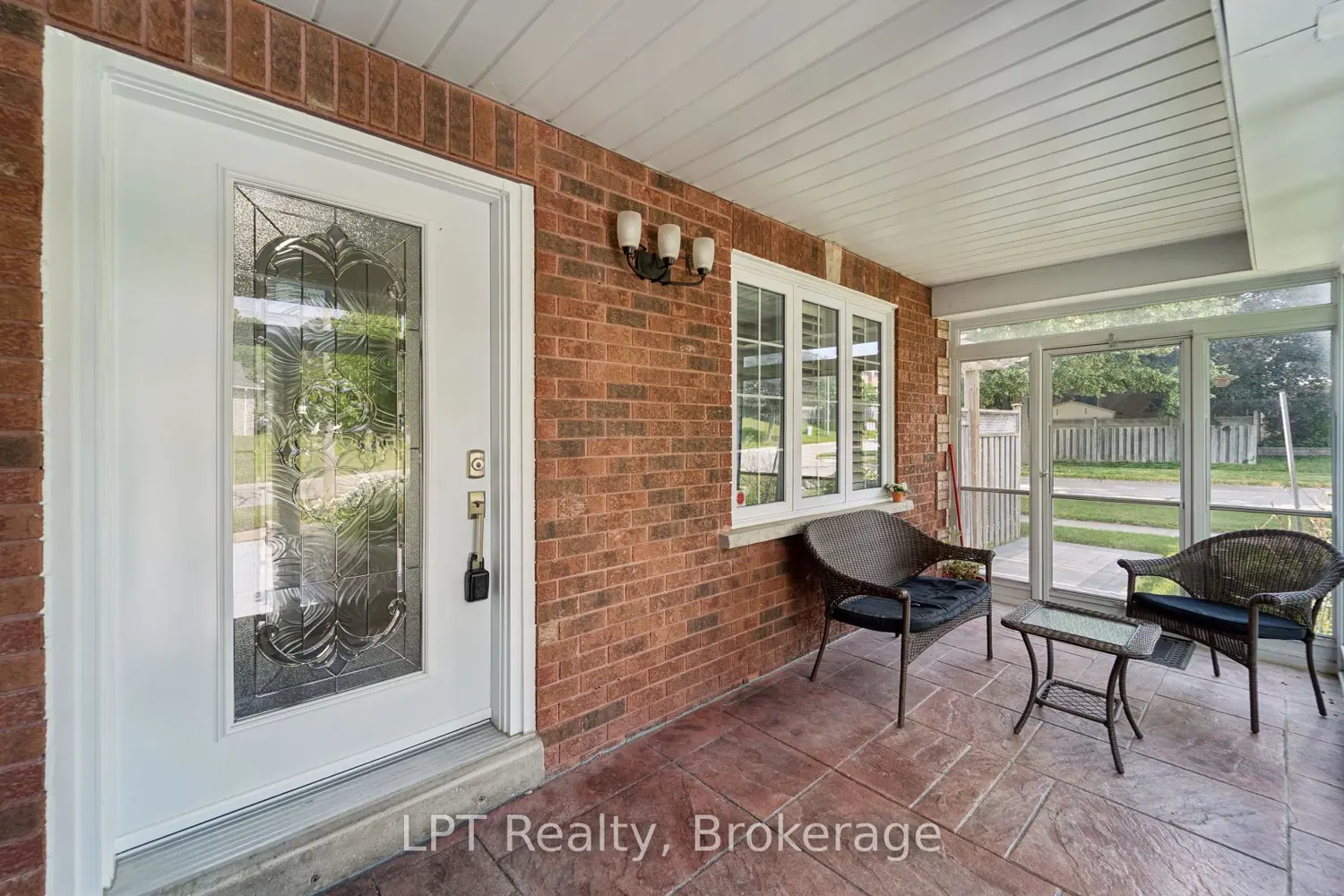 1 Mayfield Crescent photo 2