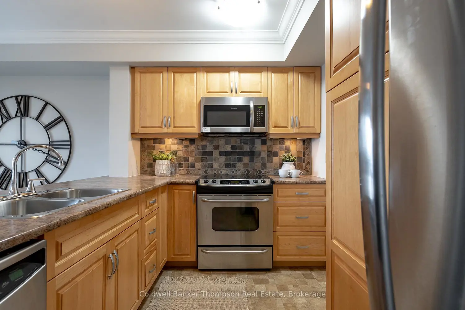 26 Dairy Lane 405 photo 3