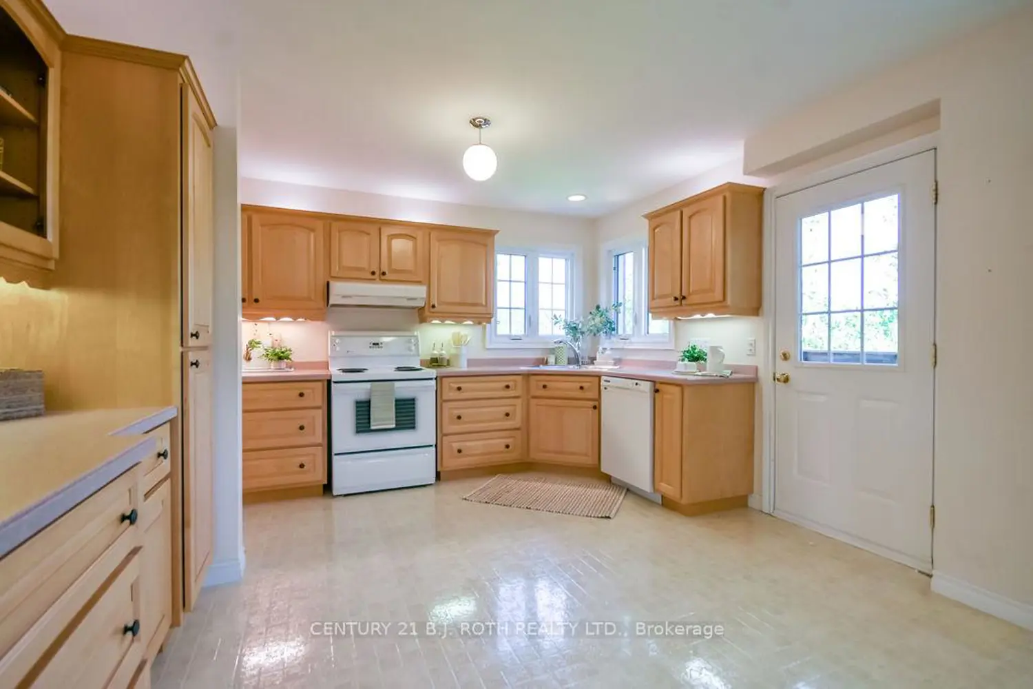 20 Boyd Crescent photo 5
