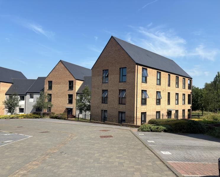 2 bed flat for saleParkside Crescent, Ketley TF1