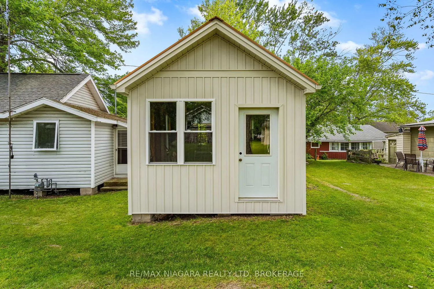 12213 Lakeshore Road photo 2
