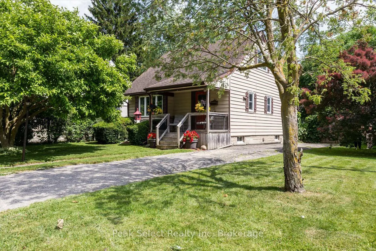 189 Brydges Street photo 2